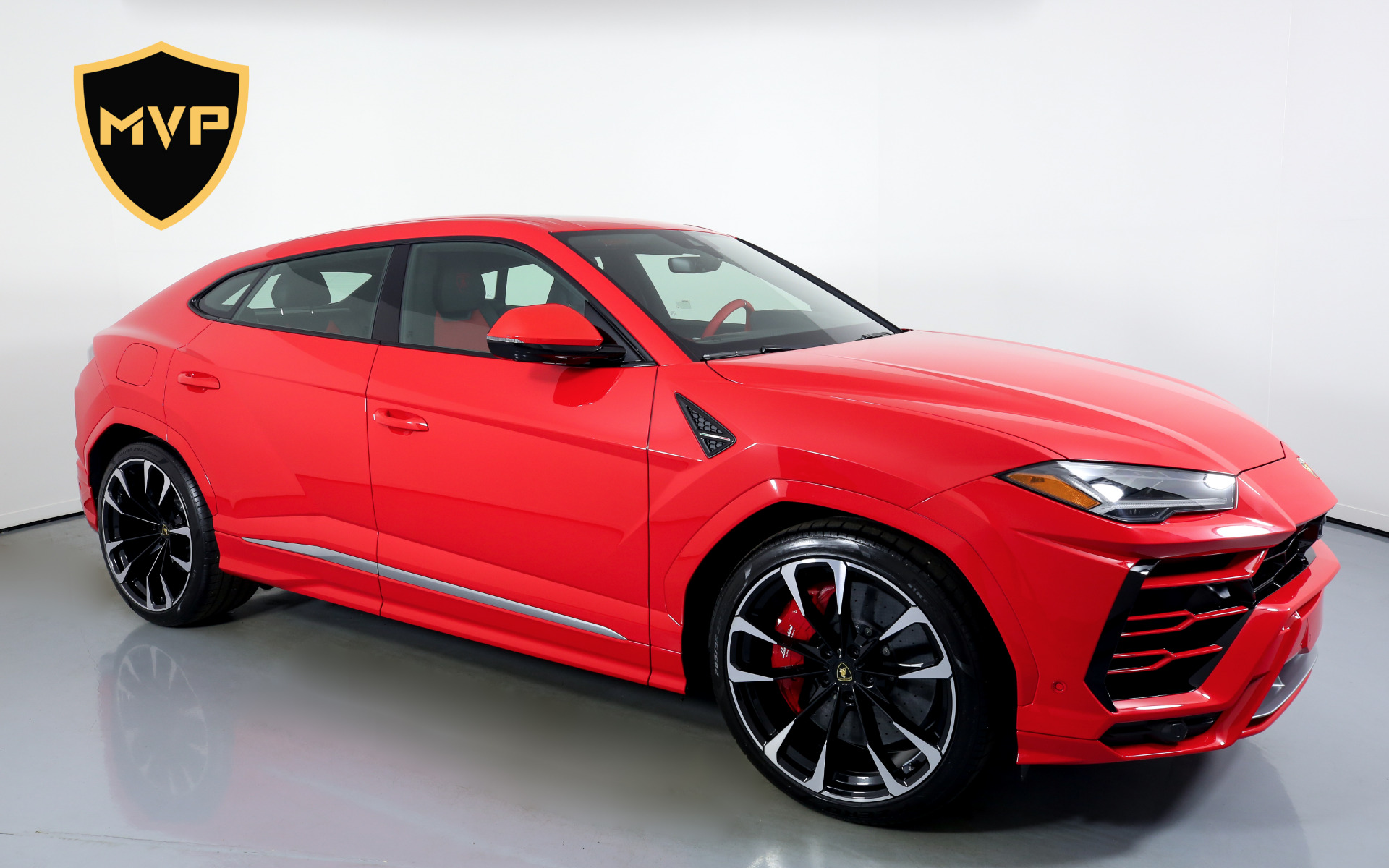 2024 LAMBORGHINI URUS S